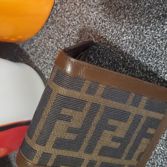 Fendi Mens Wallet - Picture 7 of 12